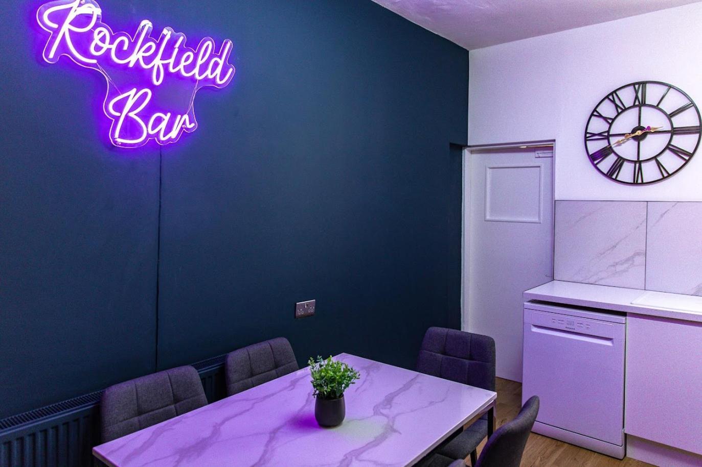 The Rockfield By Serene Stylish 6br Near Anfield With Bar Parking Virgin Media And Fast Wifi Guest house Liverpool
